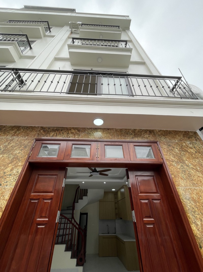 Bán nhà Đàm Quang Trung,Long Biên 5 tầng,30m,mt4m gần oto nhỉnh 5 tỷ - Ảnh chính